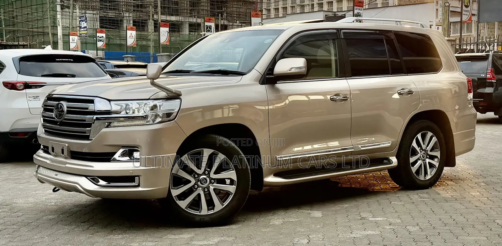 Toyota Land Cruiser 4.6 V8 ZX 2019 Gold
