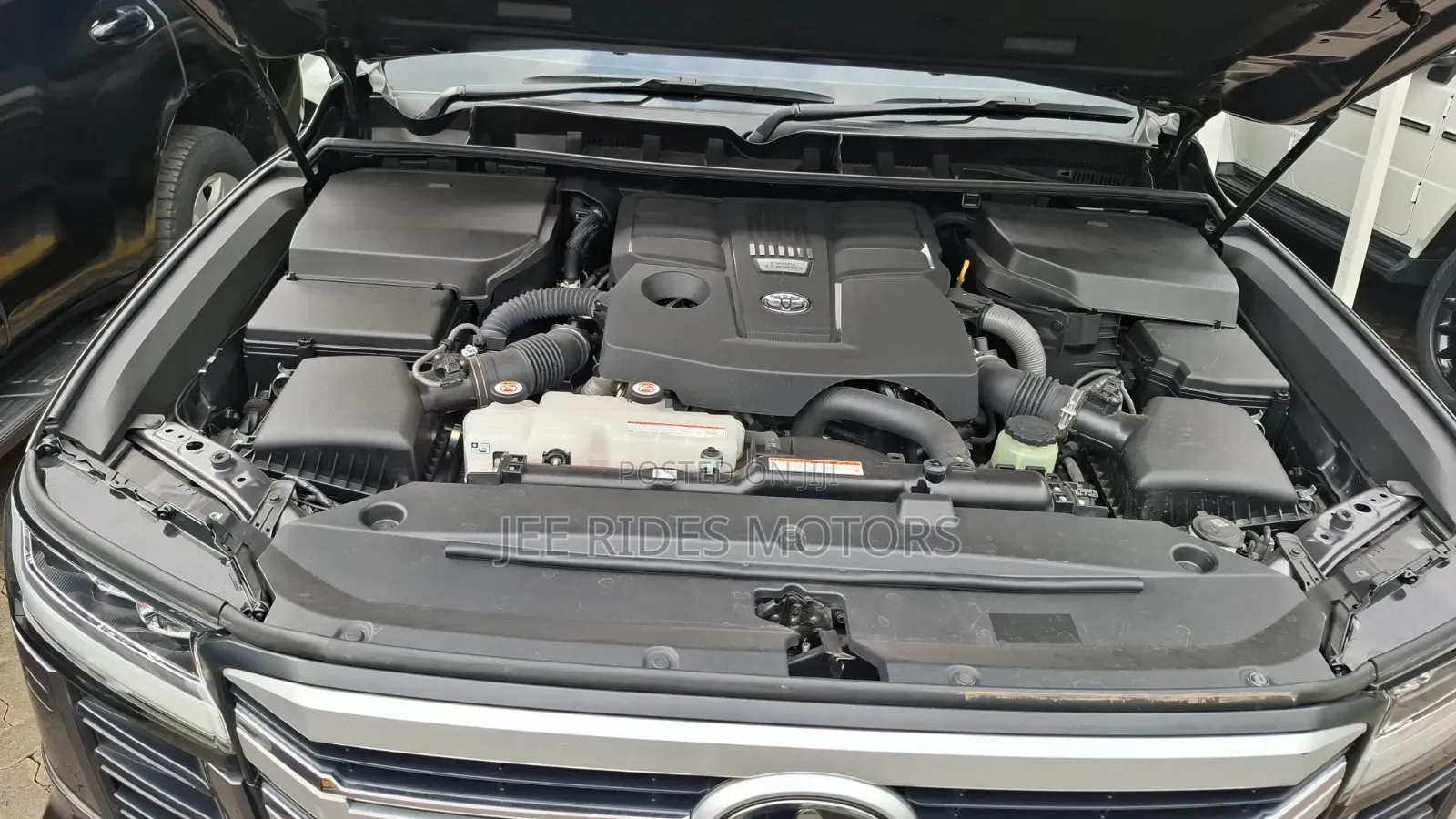 Toyota Land Cruiser 2025 Gray