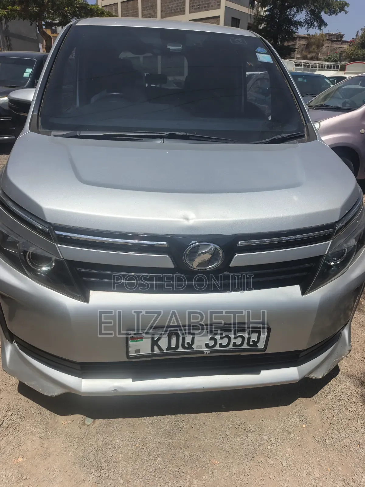 Toyota Voxy 2016 Silver