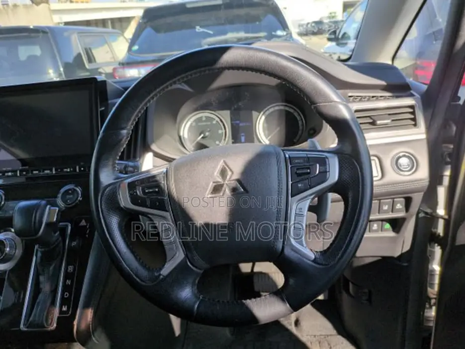 Mitsubishi Delica 2019 Silver