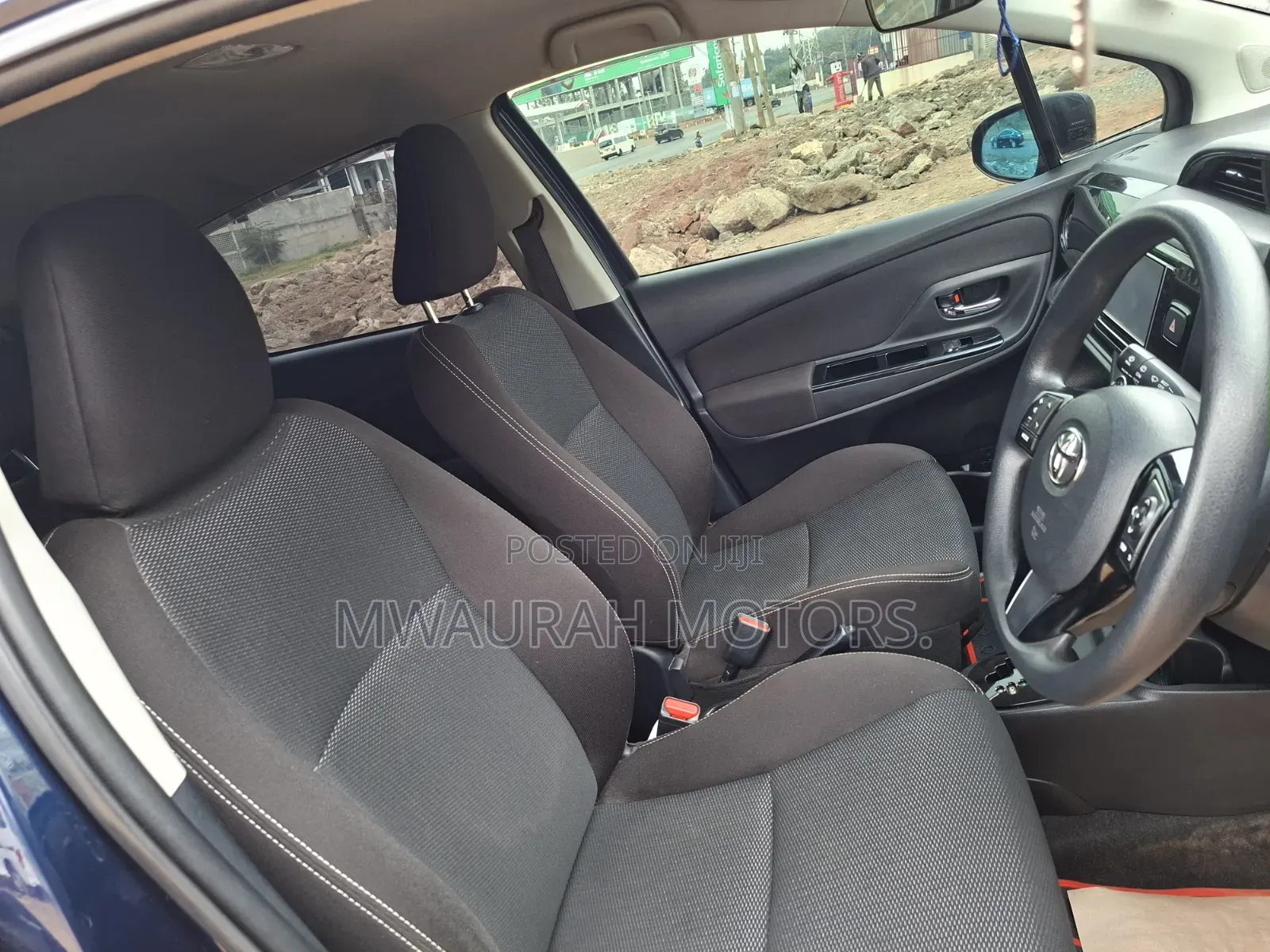 Toyota Vitz 2018 Blue