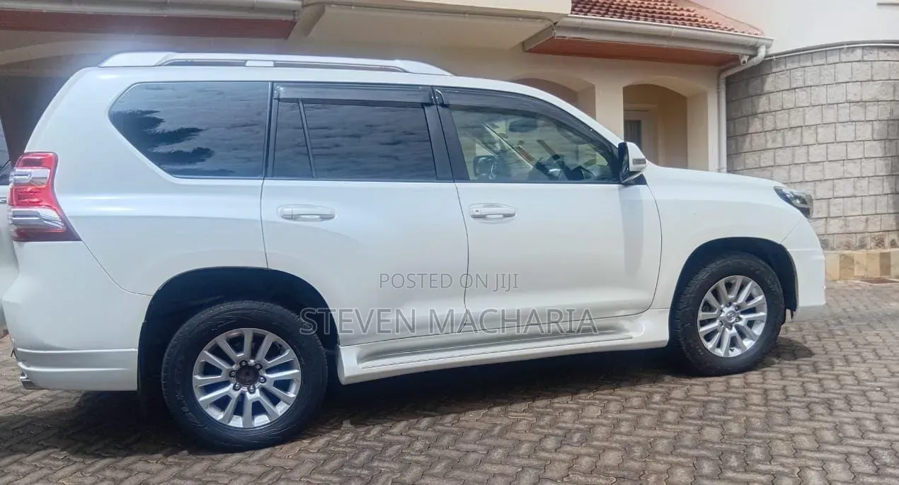 Toyota Land Cruiser Prado 2015 White