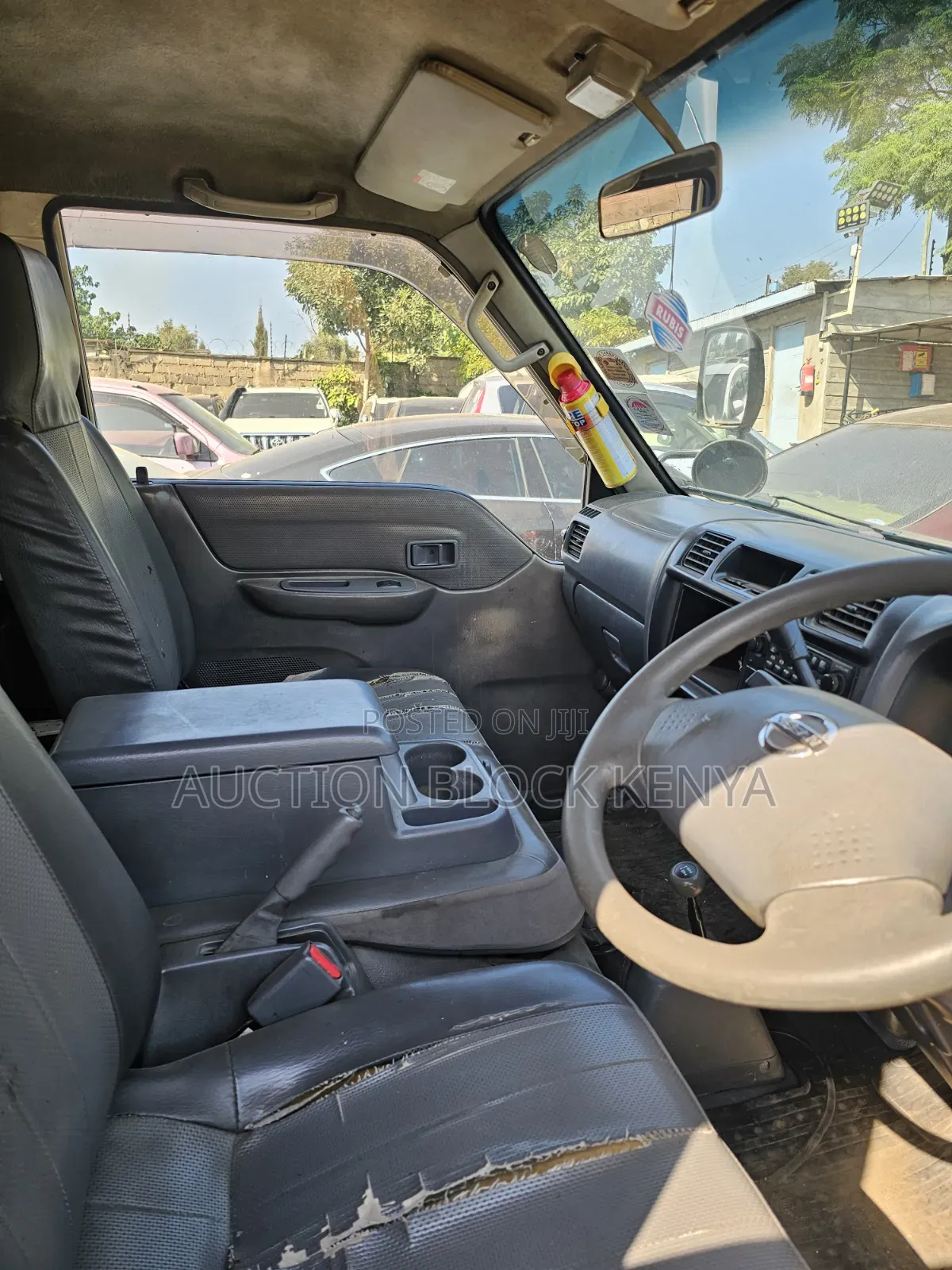Nissan Vanette 2011 White