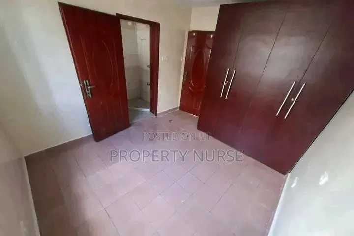 3bdrm Apartment in Gateway Mall Area for rent