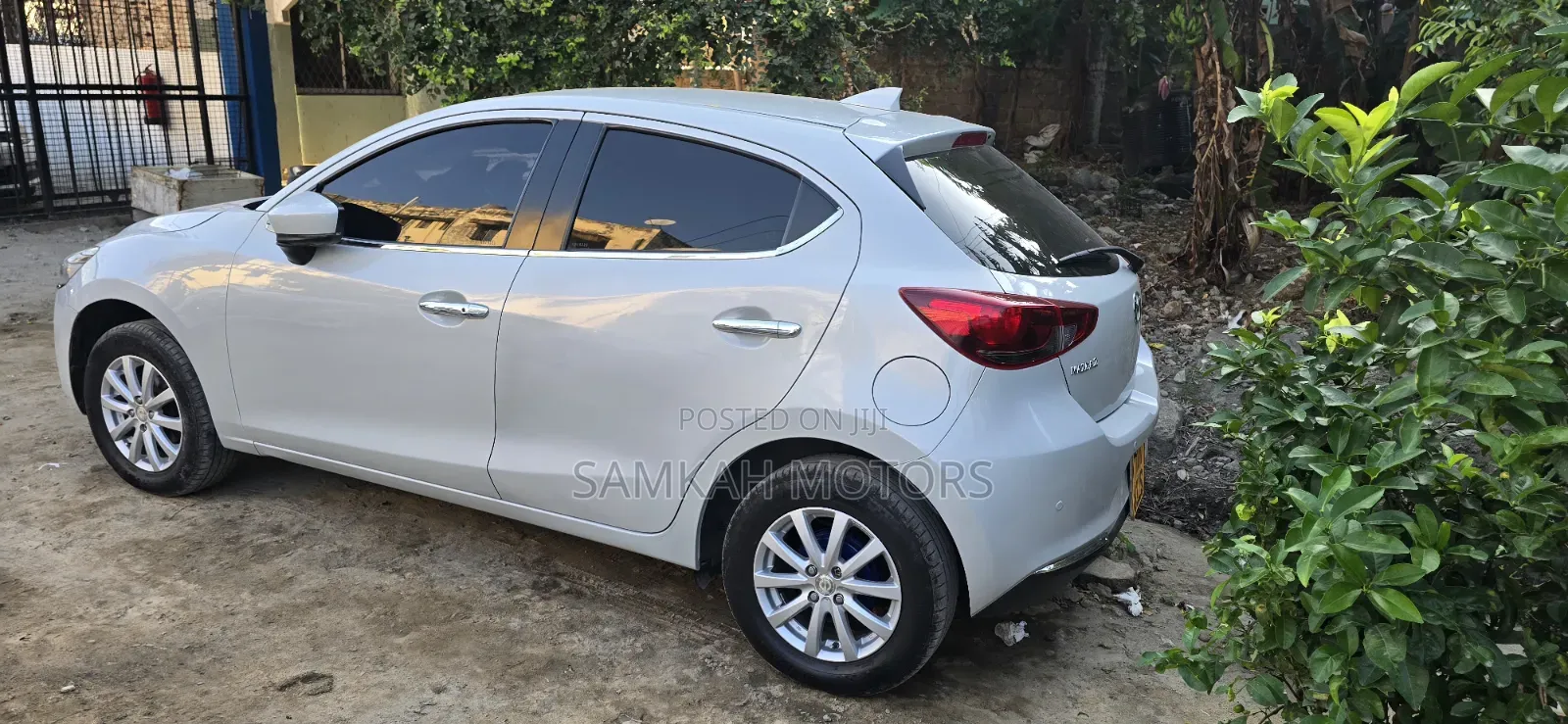 Mazda 2 2019 White