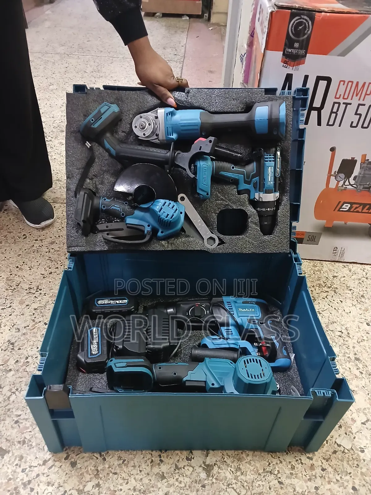 Makita 6-in-1 Cordless Power Tool Combo Kit