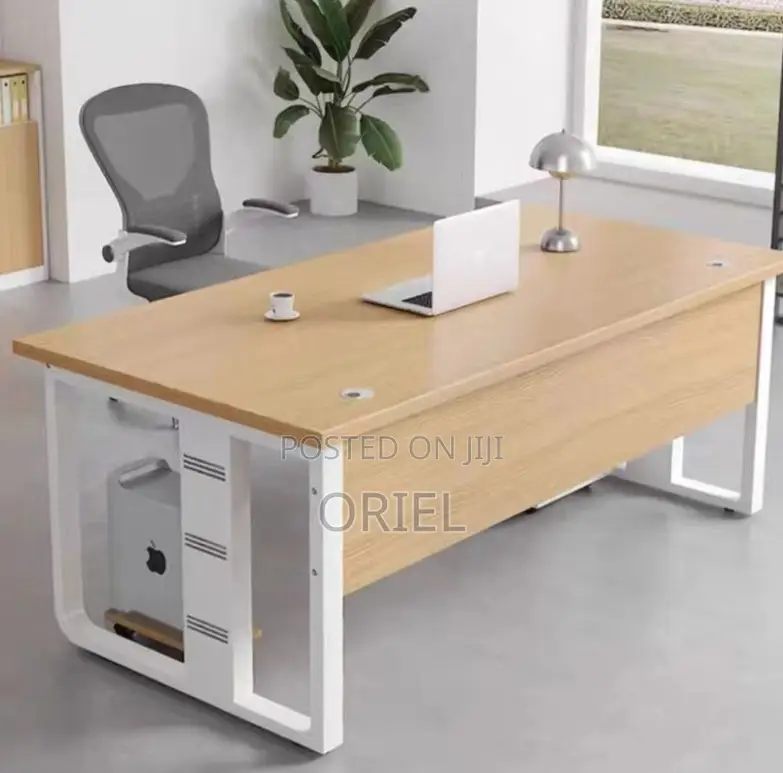 Office Desk : Ergonomic Computer Desk