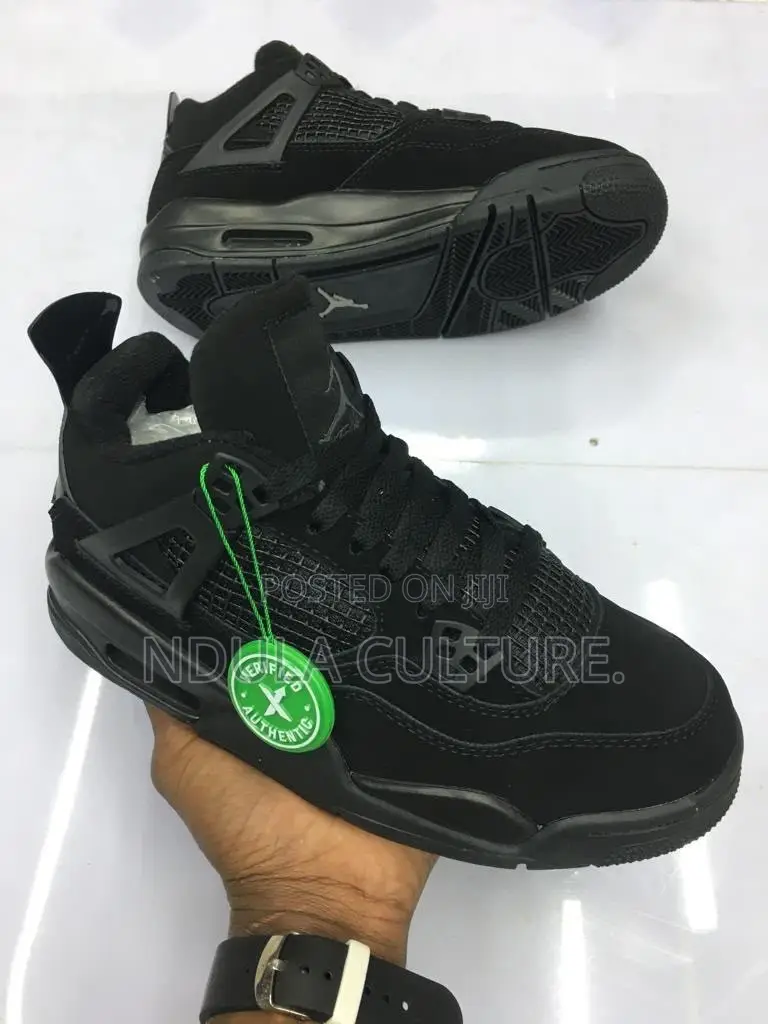 Jordan 4 Black Cat