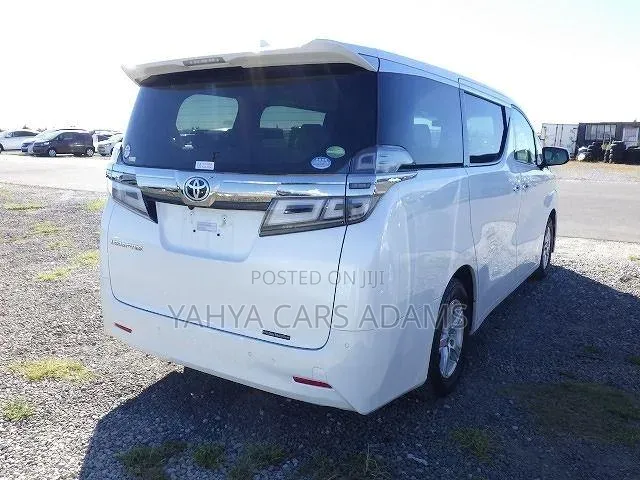 Toyota Vellfire 2019 Pearl