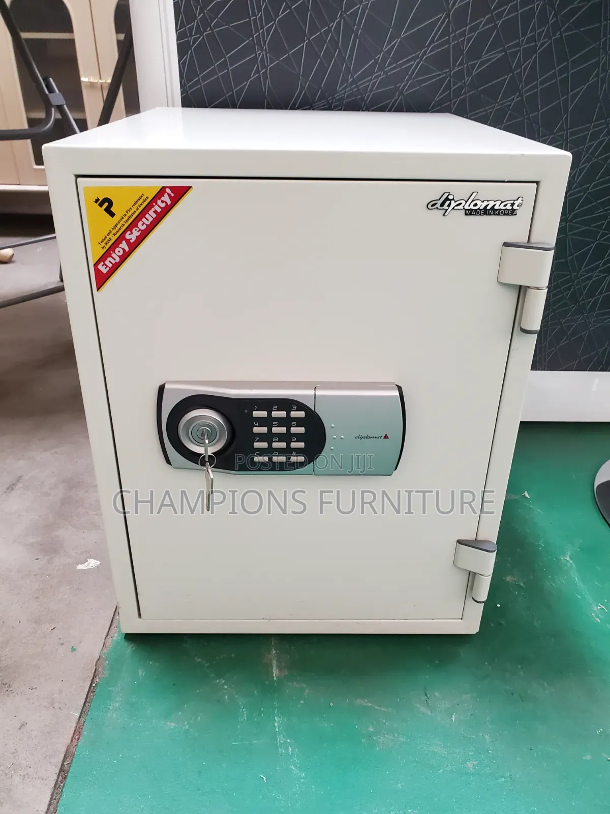 53Kgs Diplomat Digital and Key Fireproof Safe