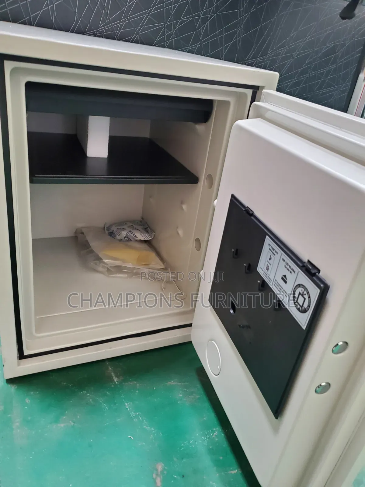 53Kgs Diplomat Digital and Key Fireproof Safe