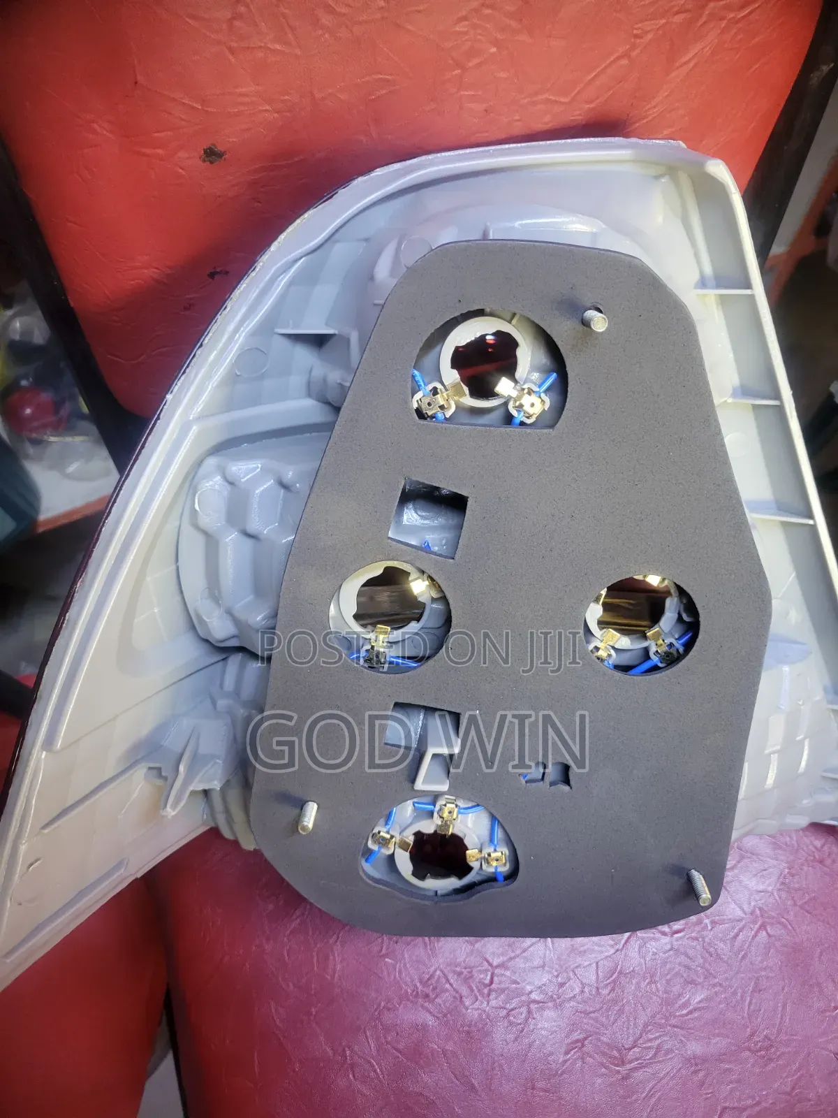 Tail Lamp Toyota NZE (01_02)