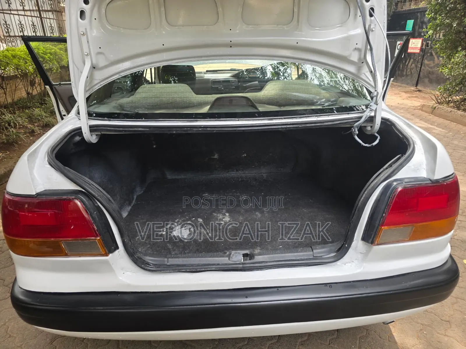 Toyota Corolla 1997 White