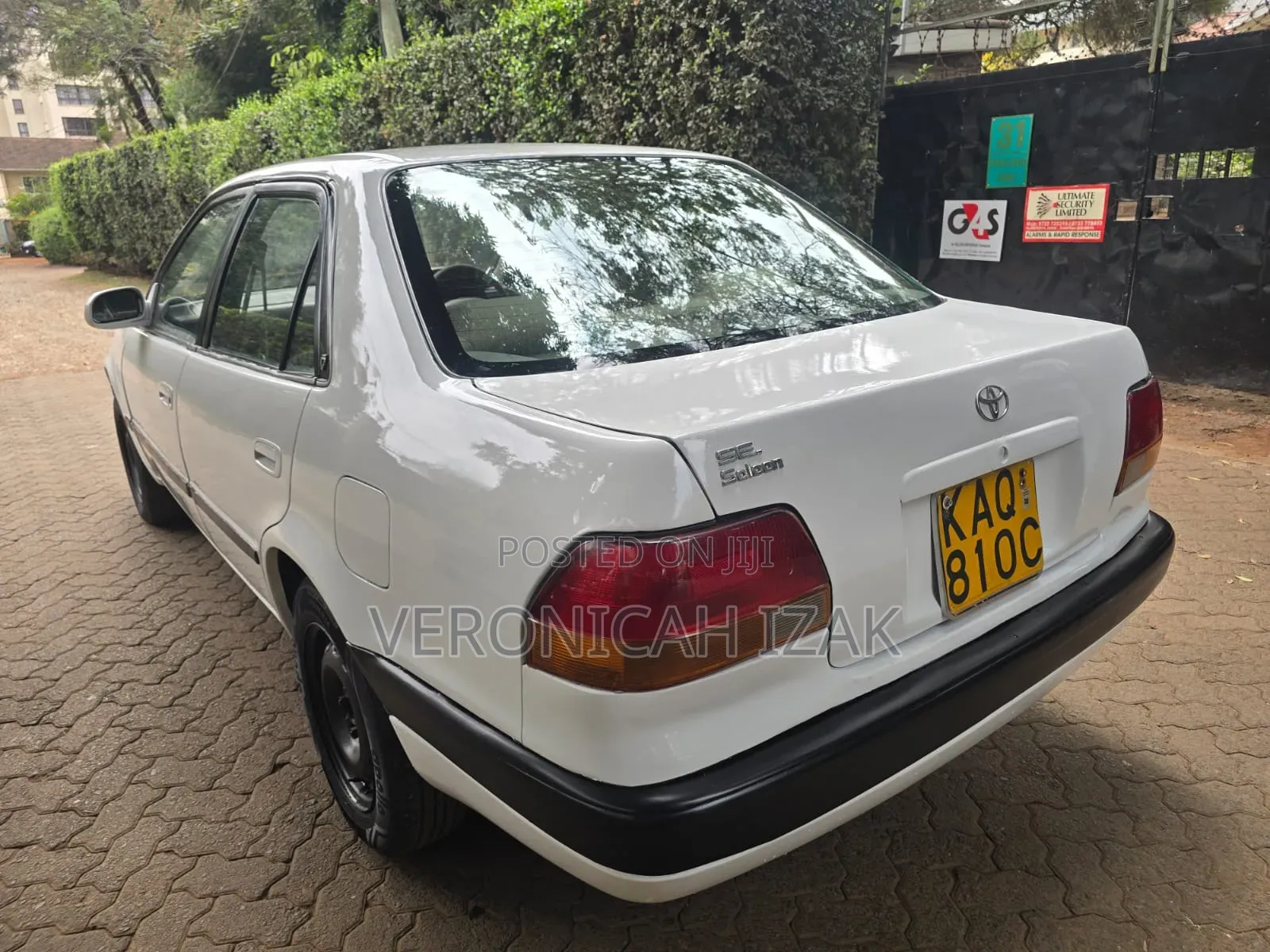 Toyota Corolla 1997 White