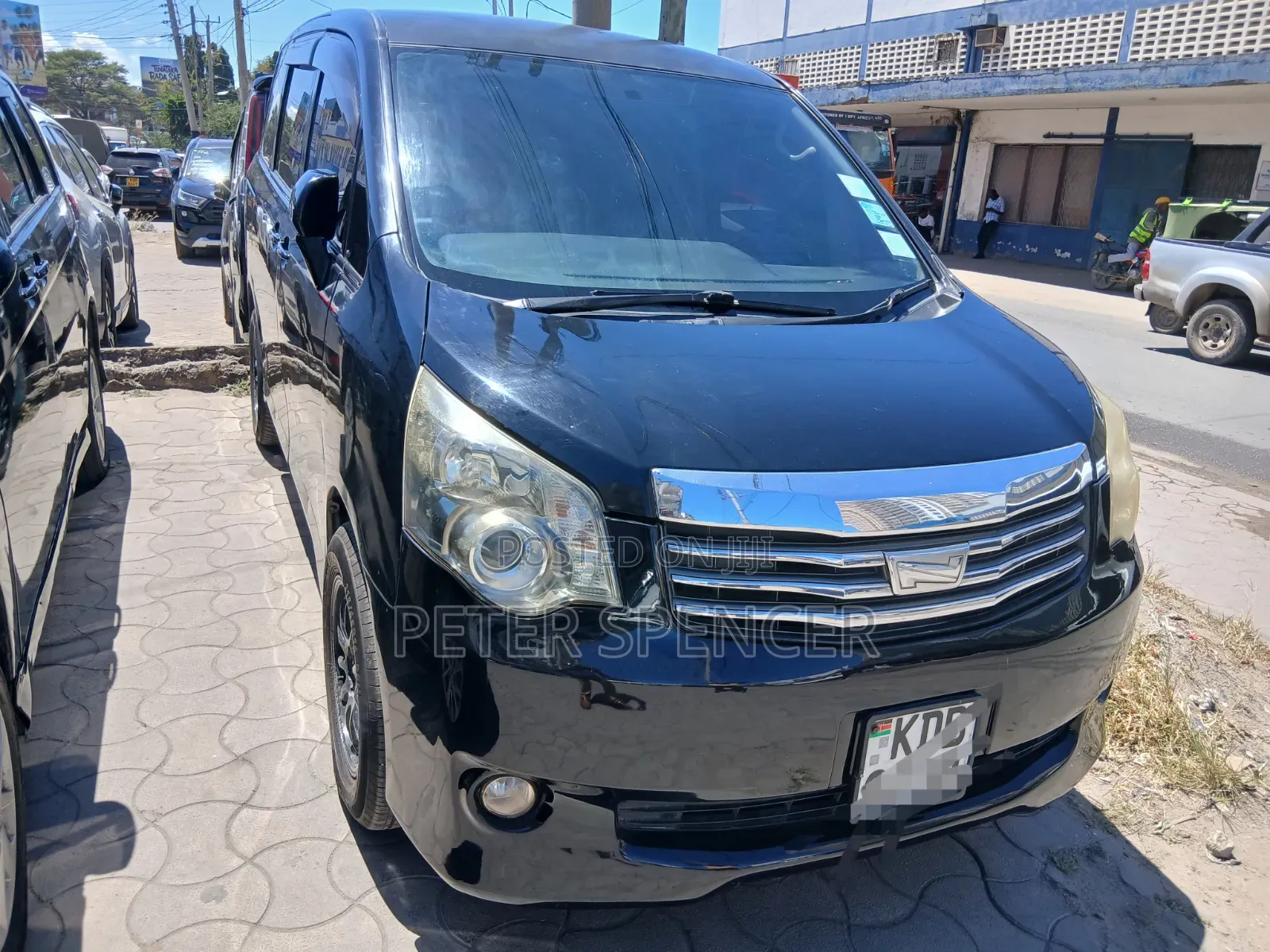Toyota Noah 2014 Black