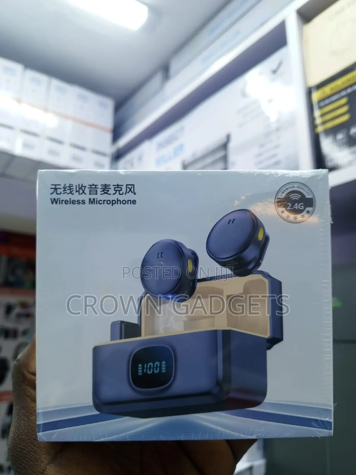 Q8 Dual Clip-on Wireless Lapel Microphones for Smartphones
