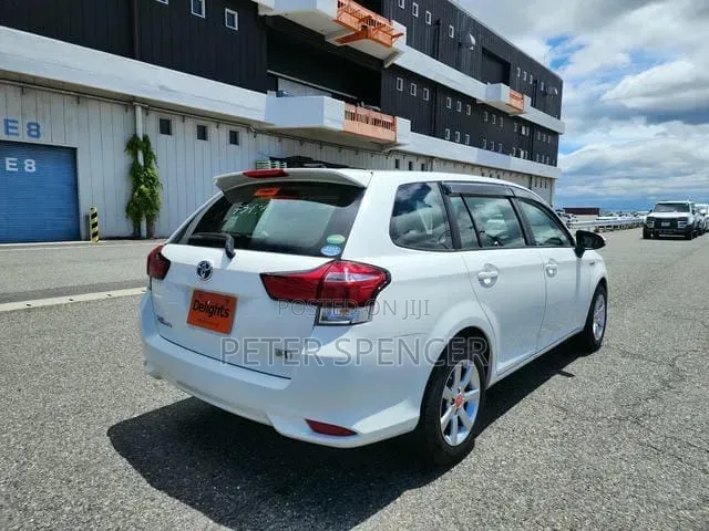 Toyota Corolla Fielder 2019 White