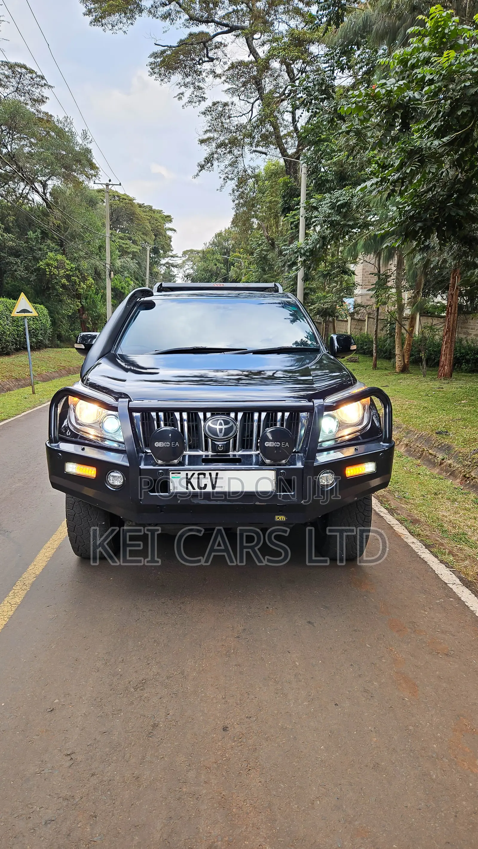Toyota Land Cruiser 2012 Black