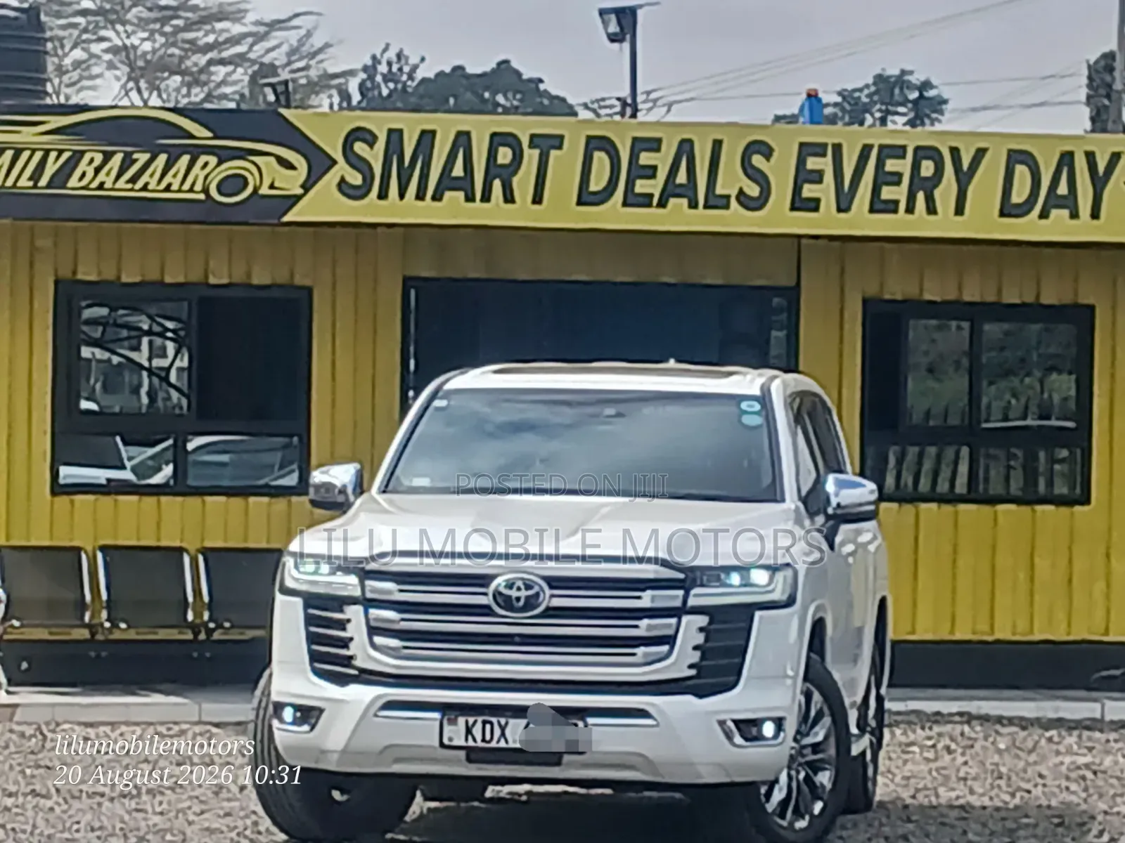 Toyota Land Cruiser 2022 White