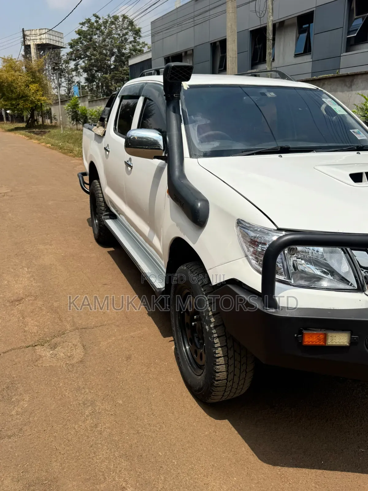 Toyota Hilux 3.0 D-4D 4x4 2013 White
