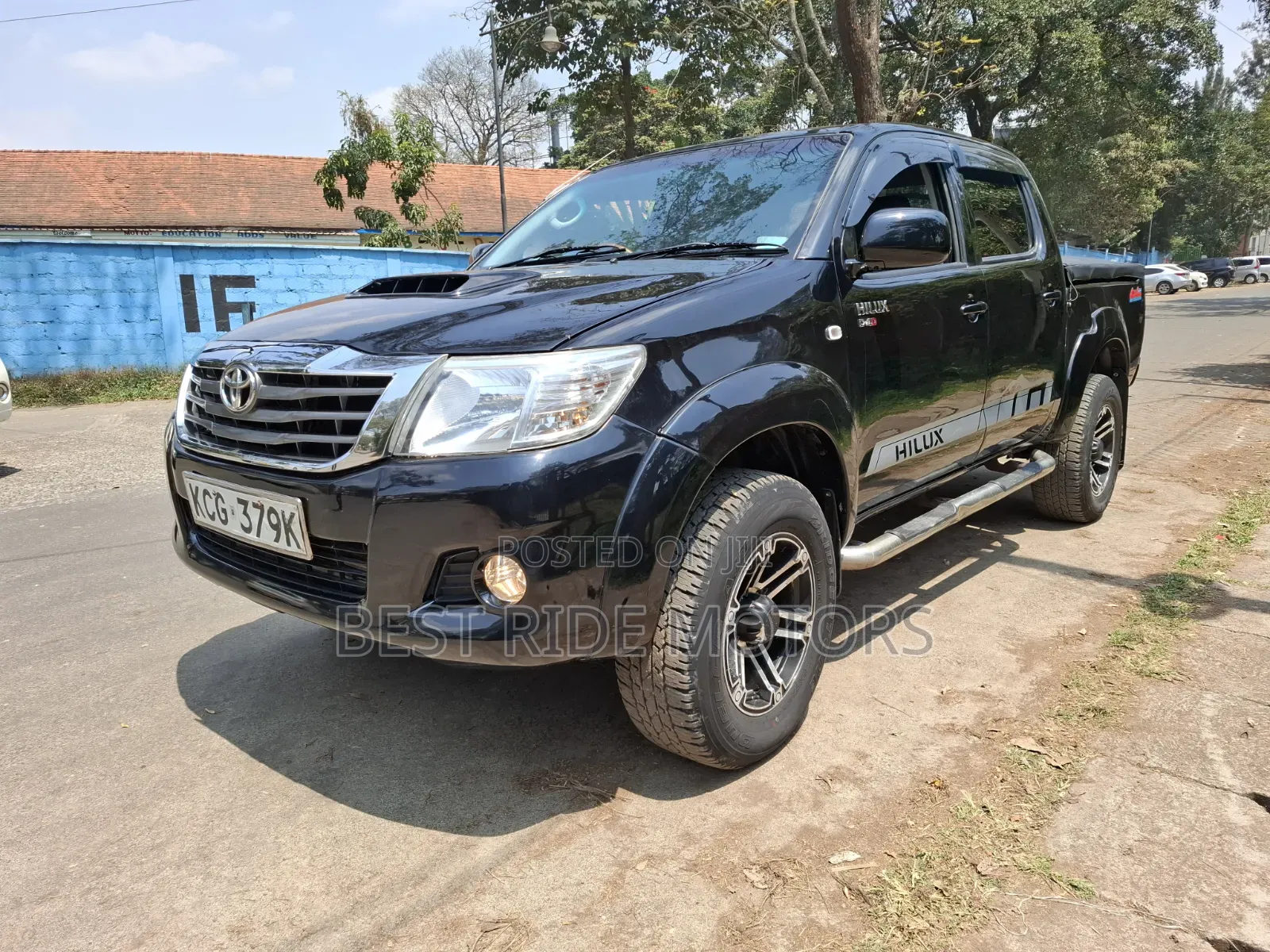 Toyota Hilux 2011 Black