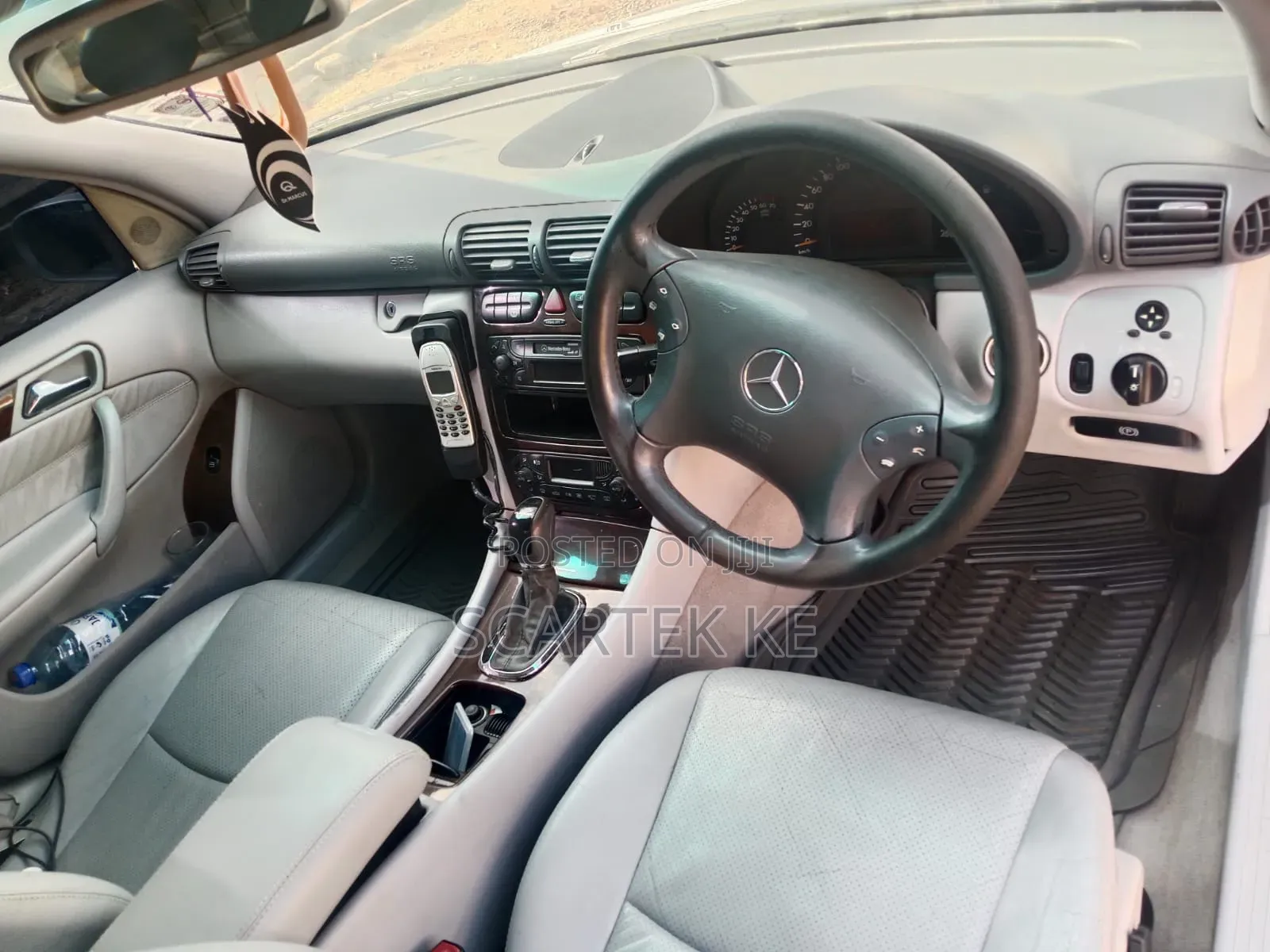 Mercedes-Benz C200 2001 Silver
