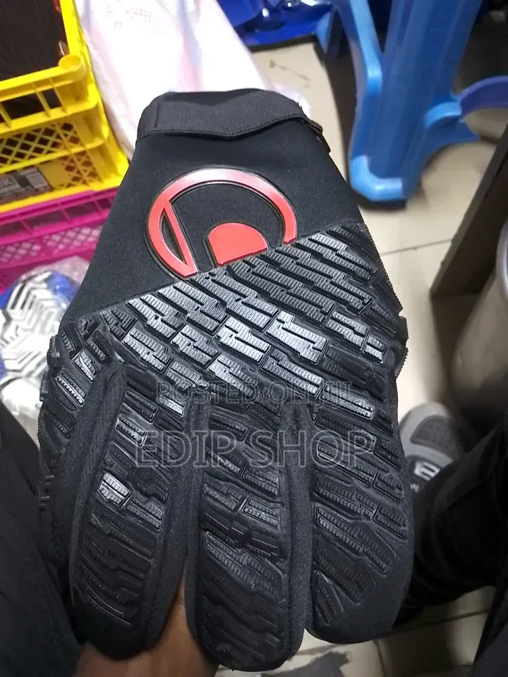 360 Wrap Goalkeeper Gloves