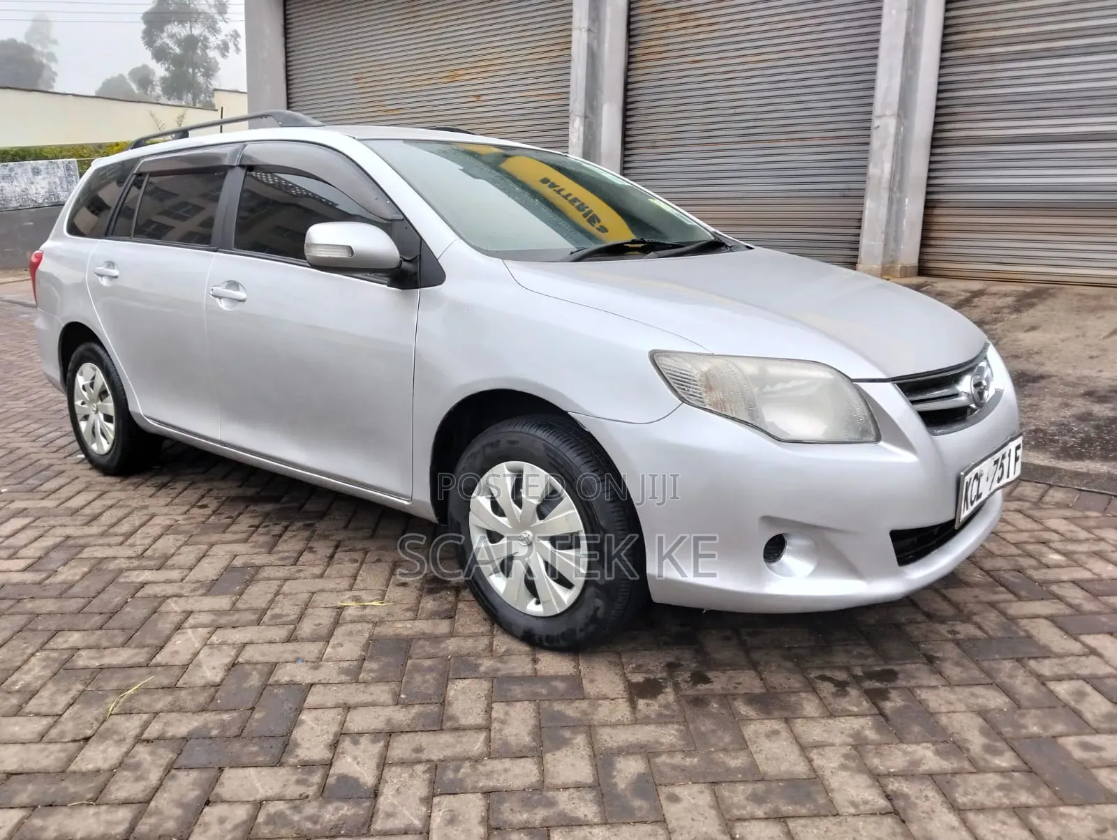 Toyota Corolla Fielder 2010 Silver
