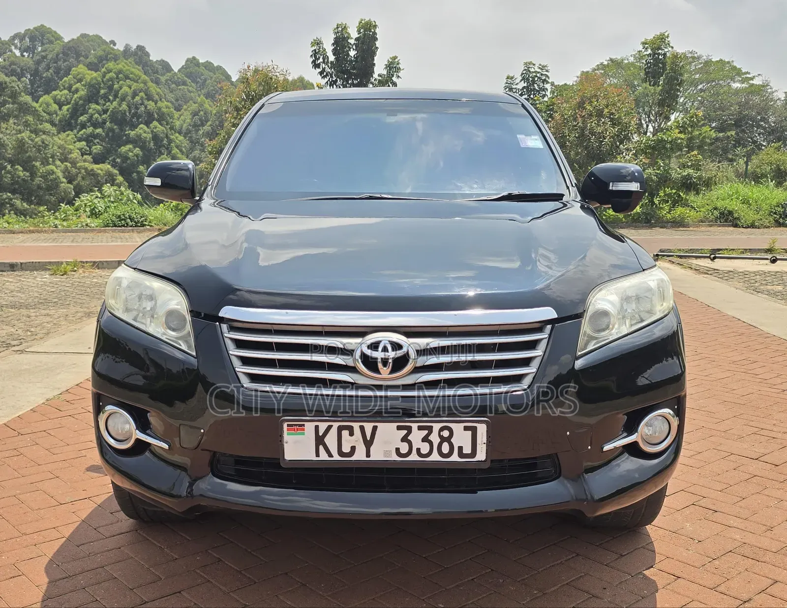 Toyota Vanguard 2012 Black