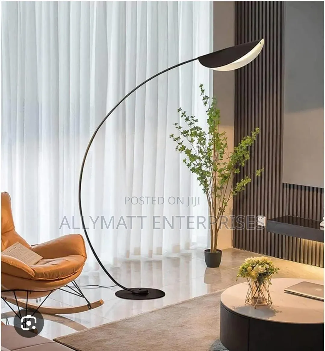 Curved Floor Lamp
