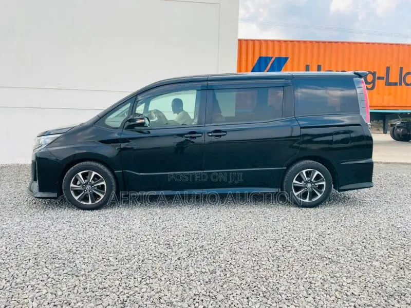 Toyota Noah 2.0 FWD (7 Seater) 2019 Black