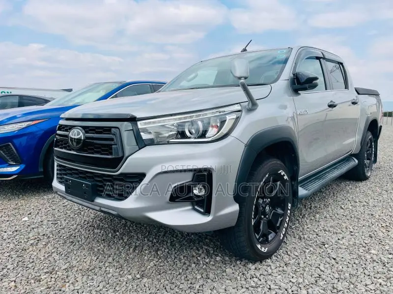 Toyota Hilux 2019 Silver