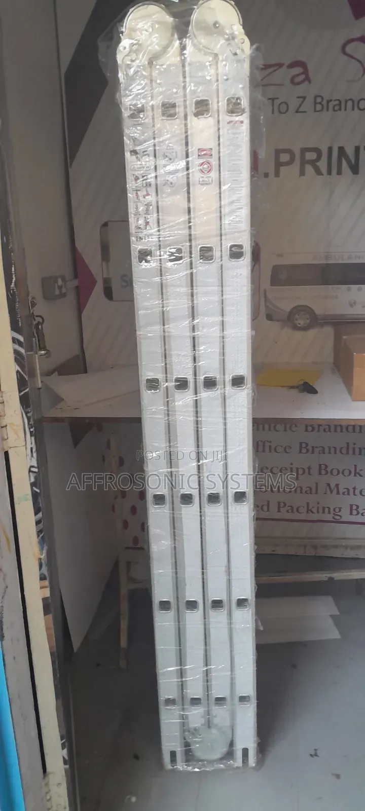 Site-Ready 24ft Heavy Duty 4by6 Aluminium Folding Ladder