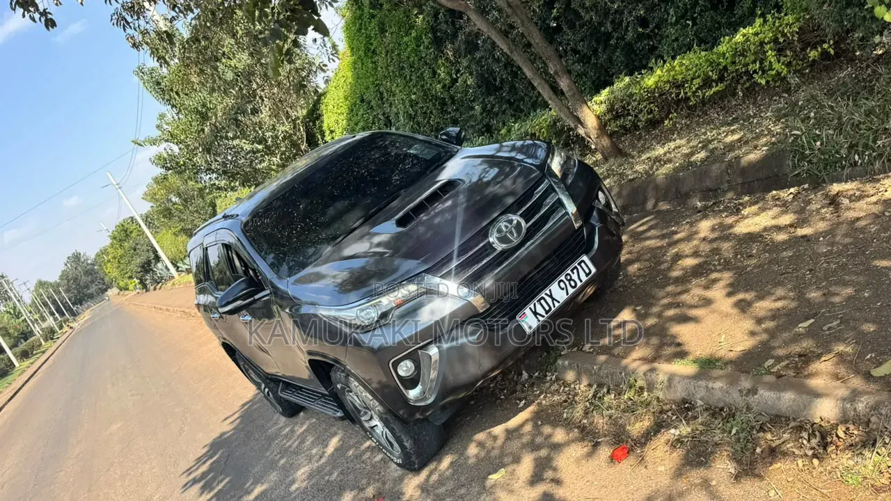 Toyota Fortuner 2016 Gray