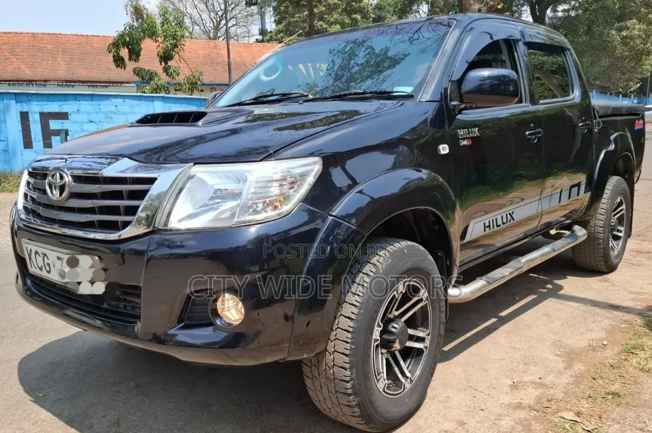 Toyota Hilux 2009 Black