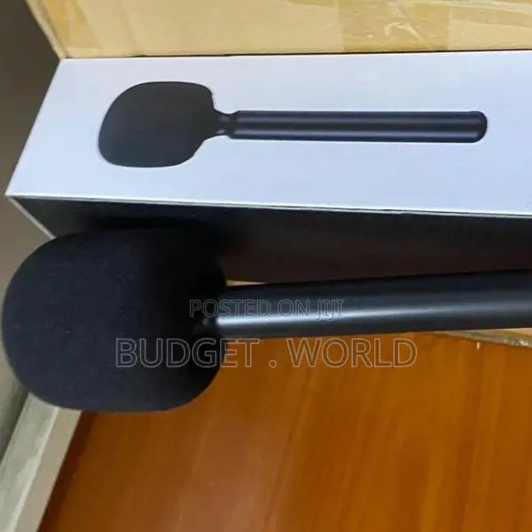 Professional Wireless Clip-on Microphone for Vlogging Streaming