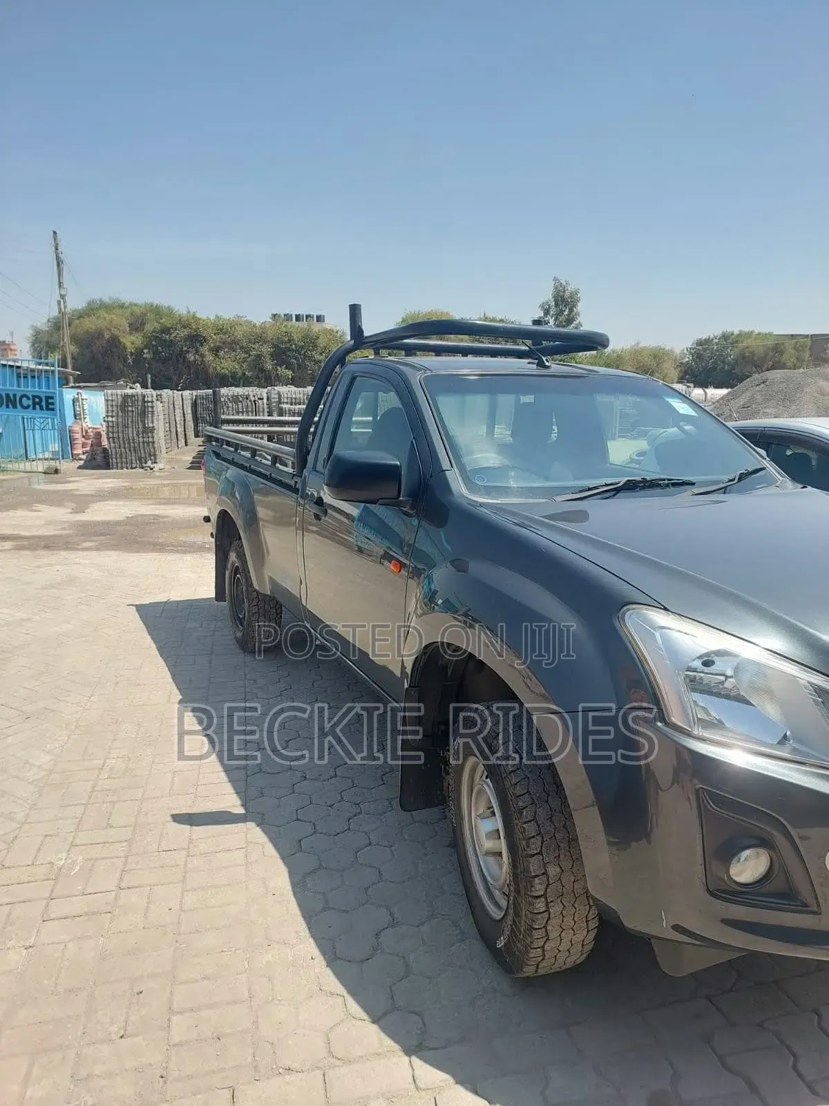 Isuzu D-MAX 2023 Gray