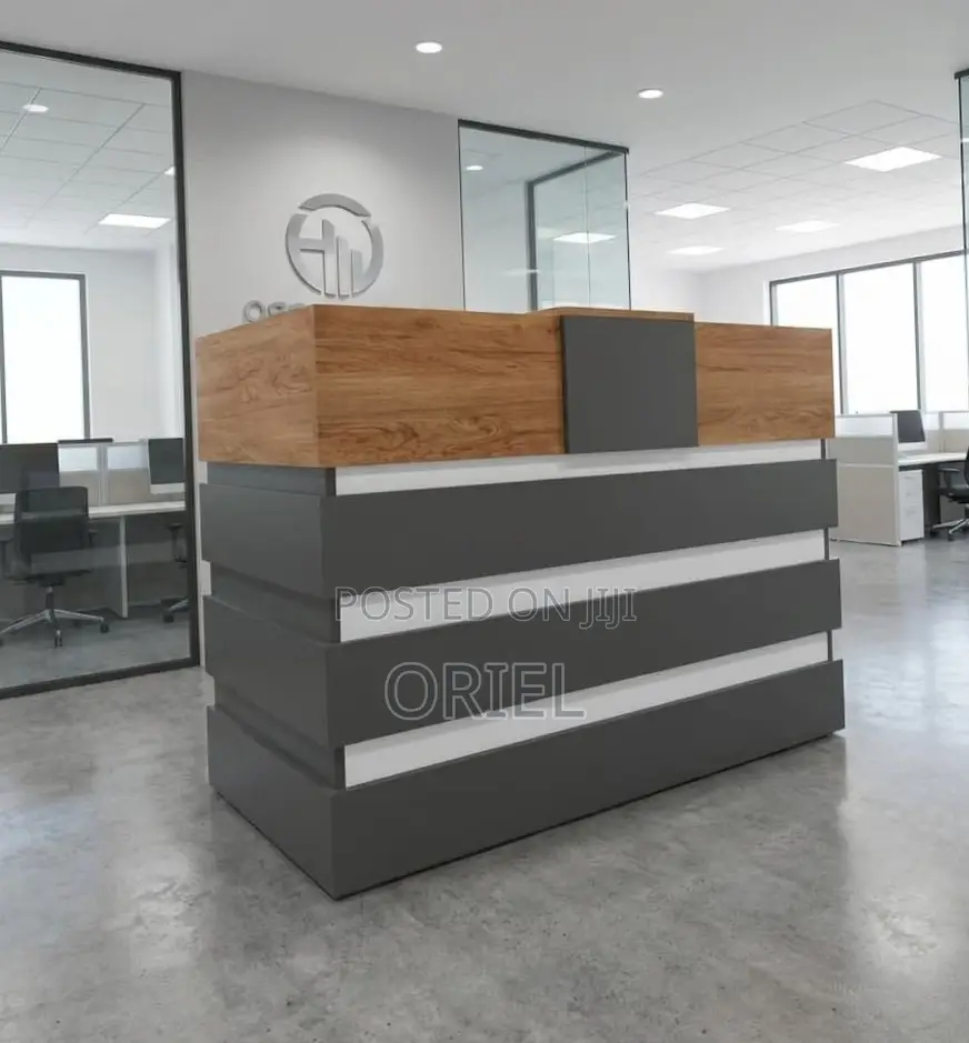 Office Desk : 1.4M Reception Custom Desk
