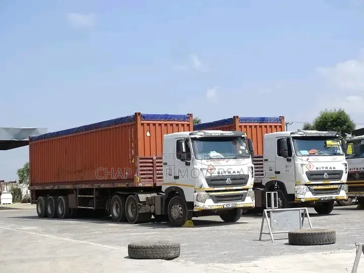Trailers for Bulky Transport Services Available