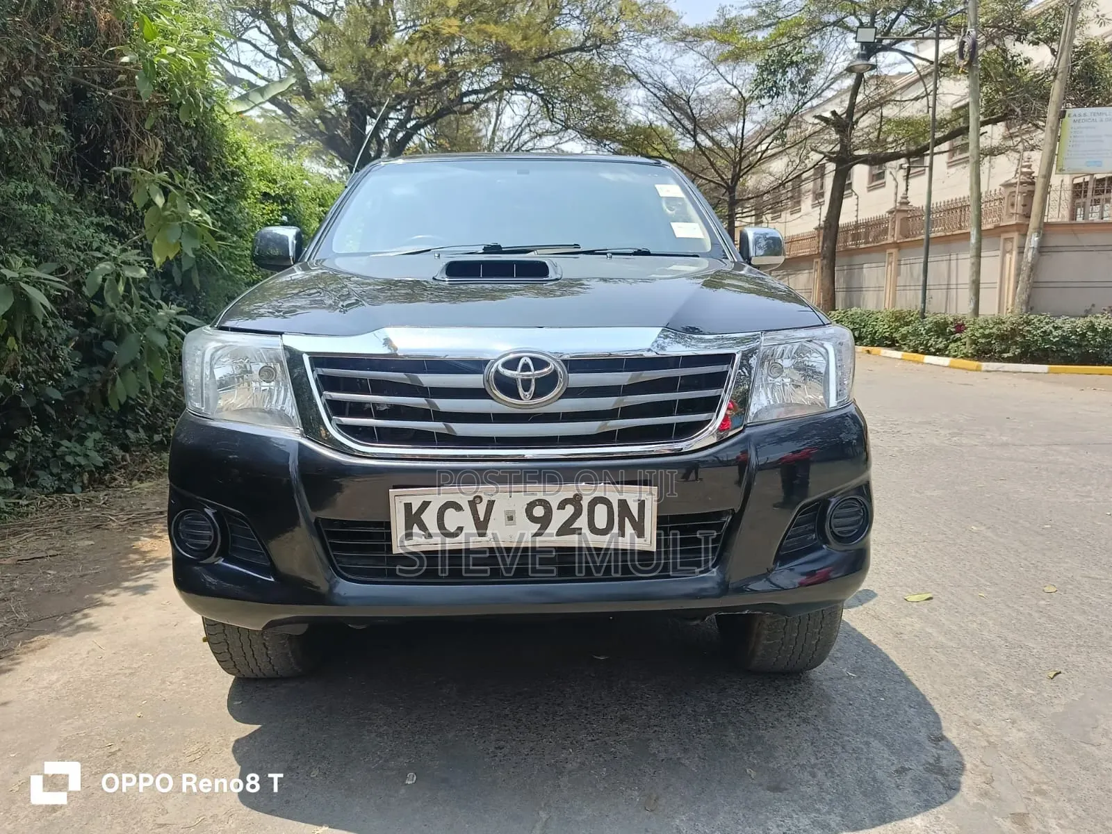 Toyota Hilux 2011 Black