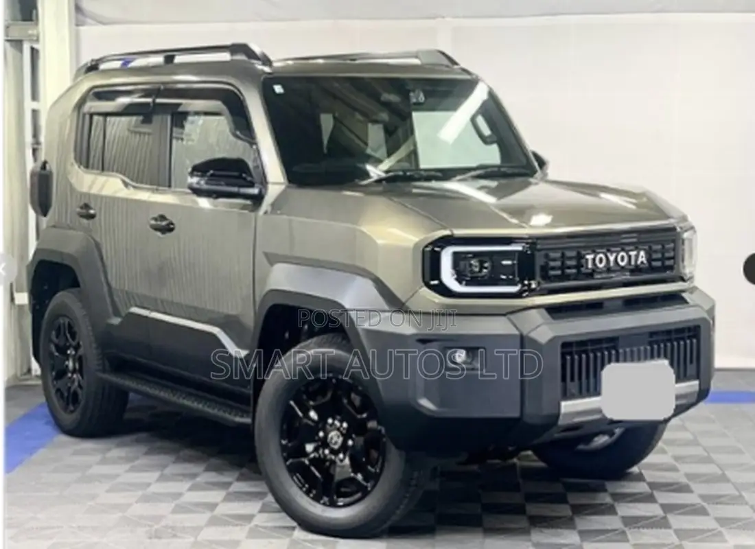 New Toyota FJ Cruiser 2025 Gray