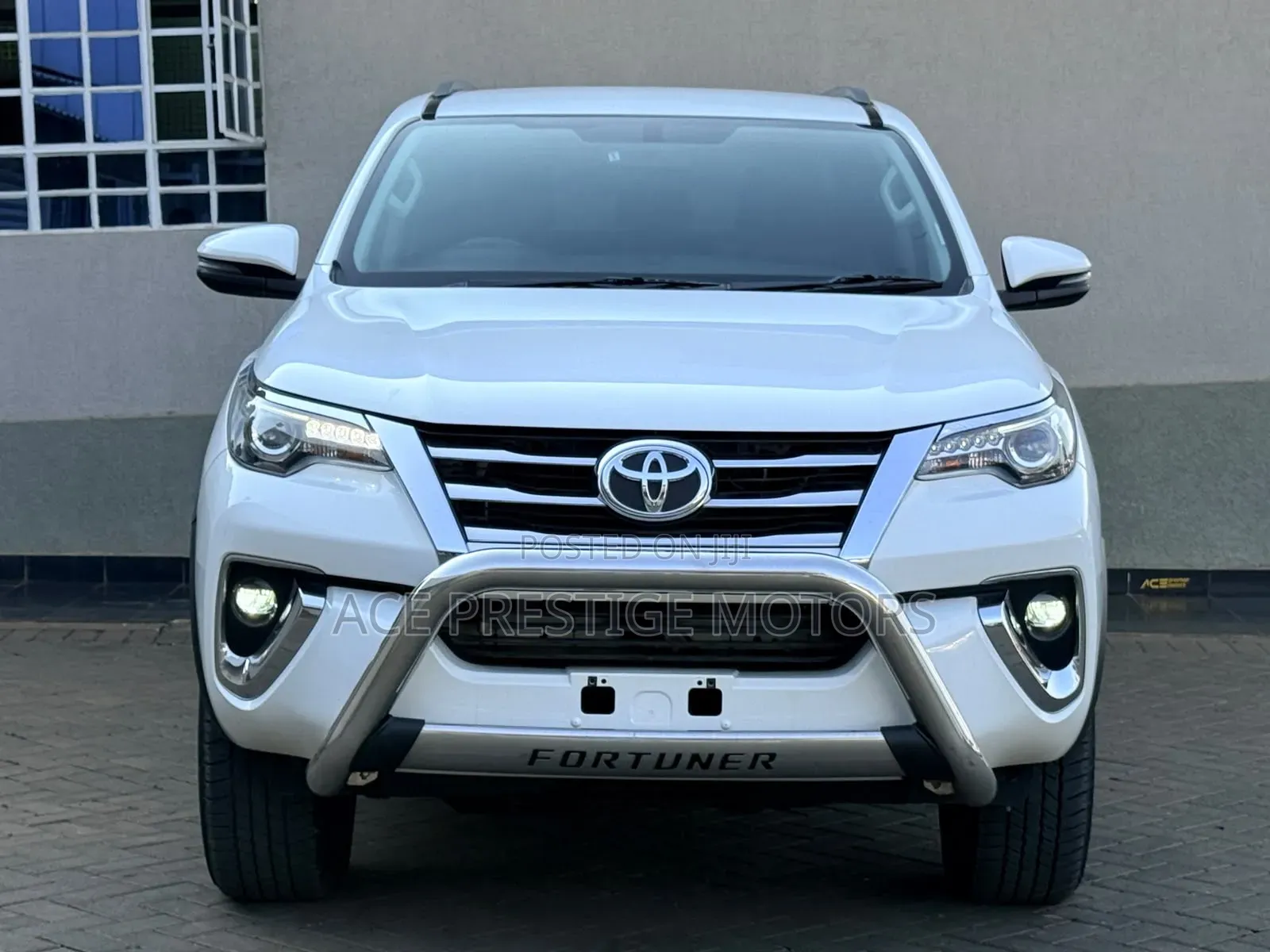 Toyota Fortuner 2019 White