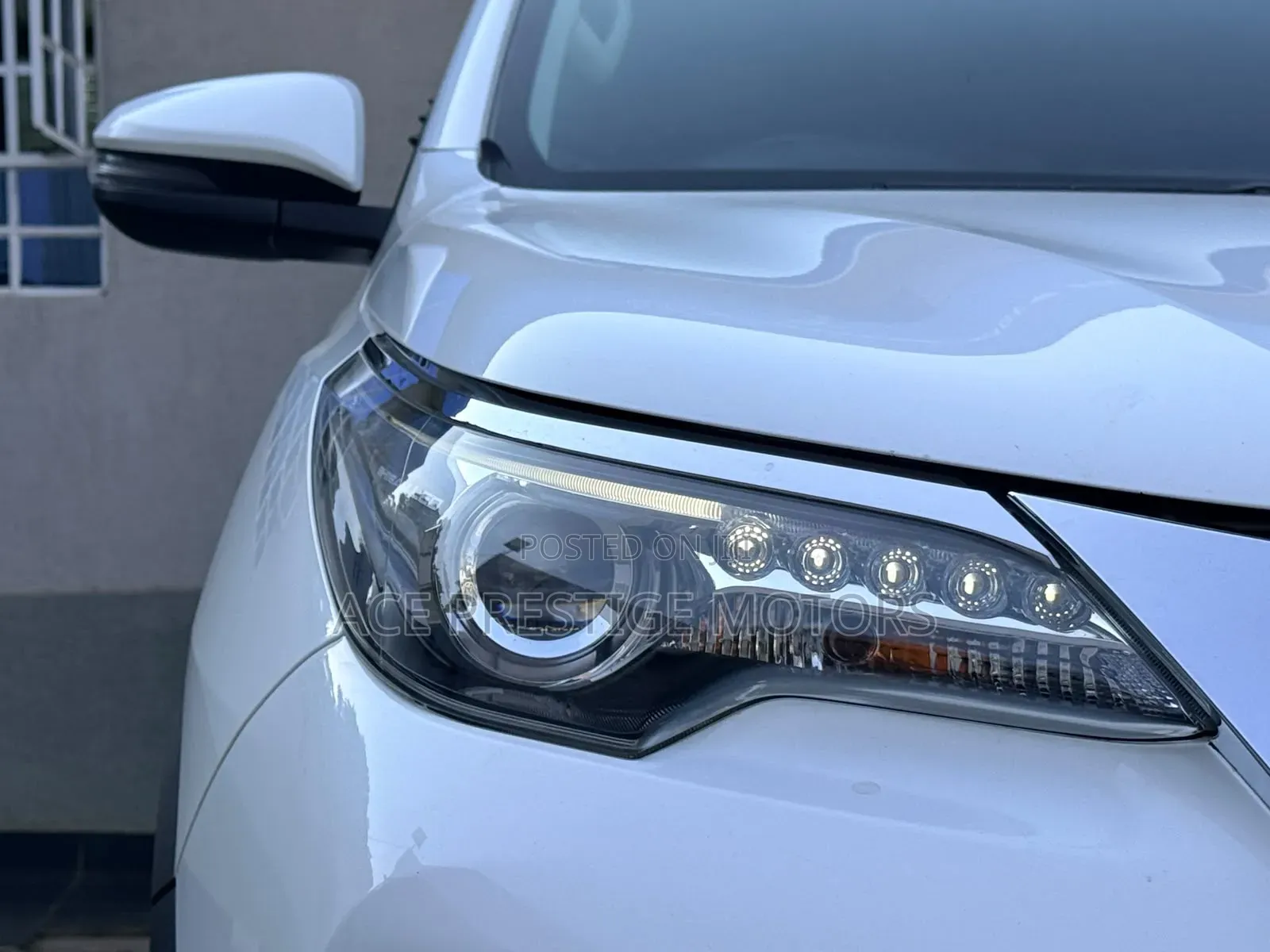 Toyota Fortuner 2019 White