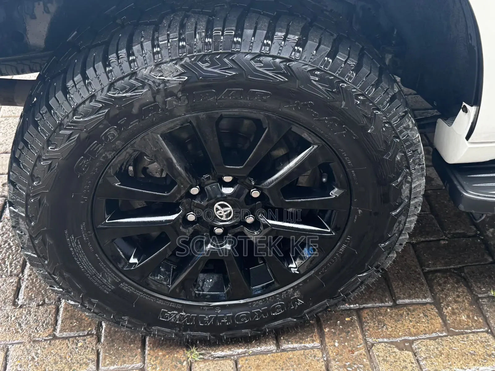 Toyota Land Cruiser Prado 2021 White
