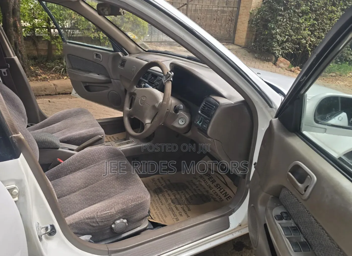 Toyota Corolla 1997 Off white