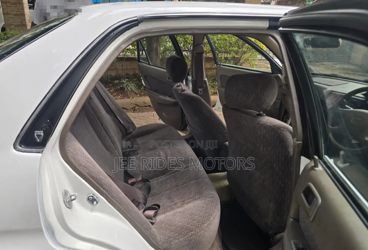 Toyota Corolla 1997 Off white