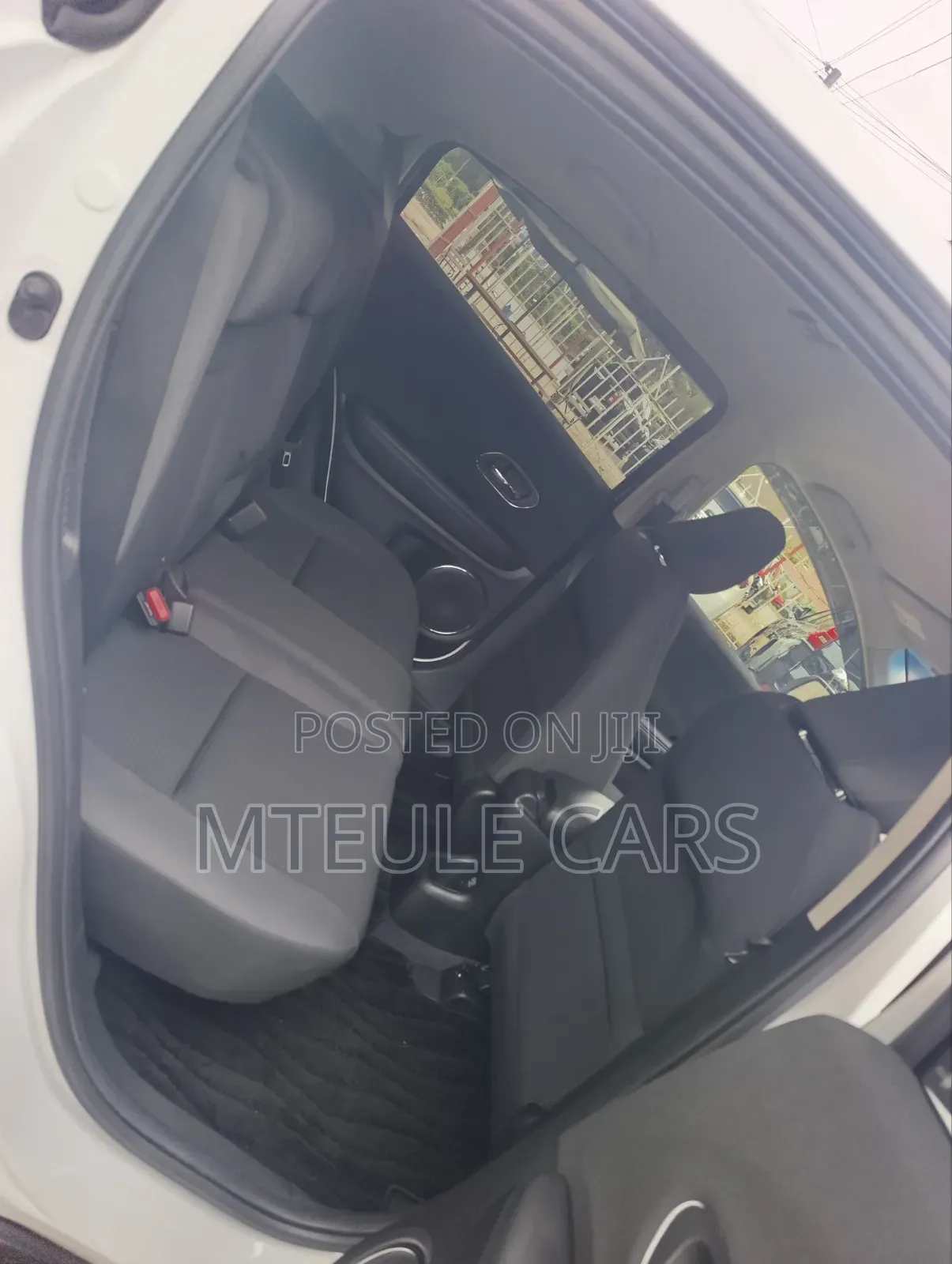 Honda Vezel 2019 White