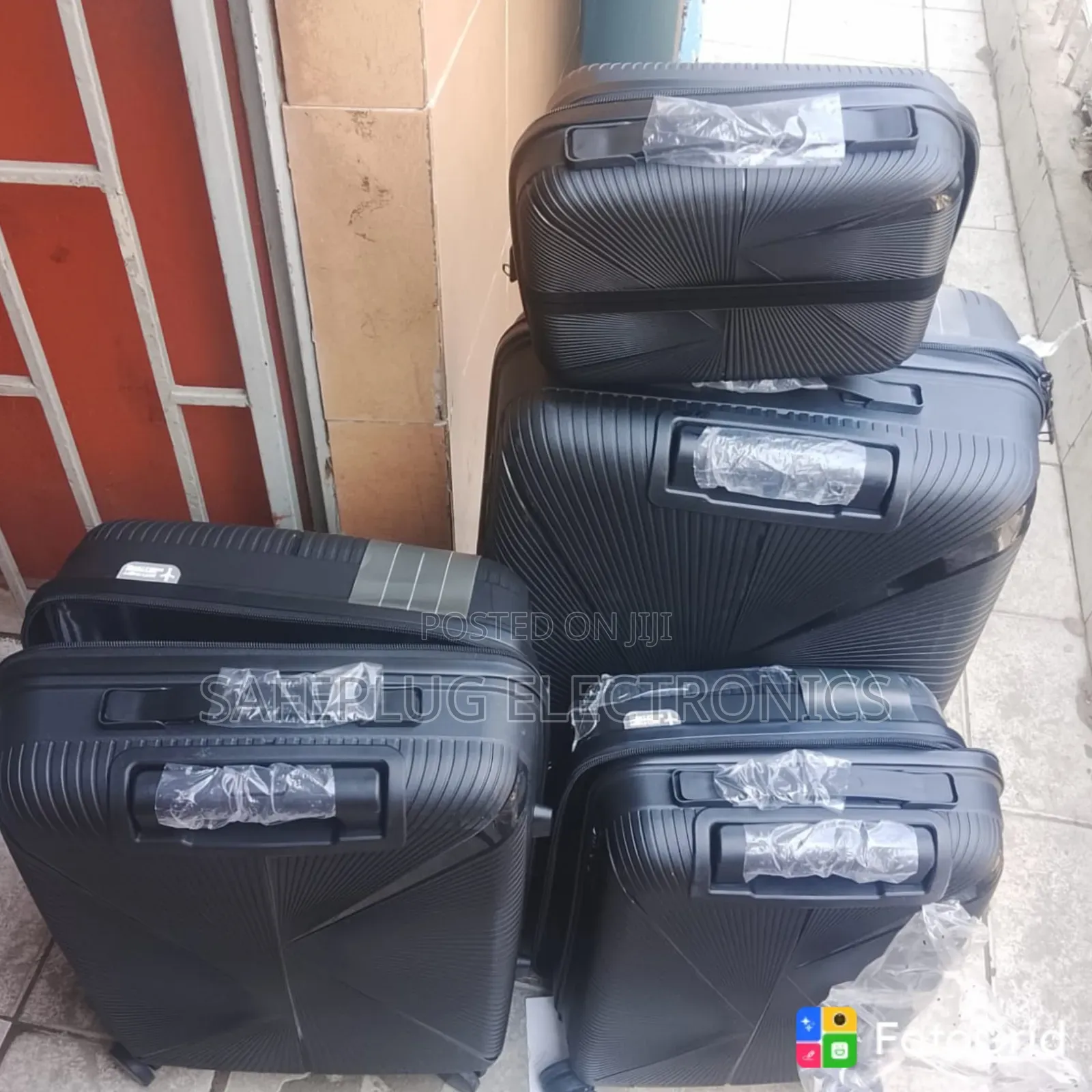 4-Piece Luggage Set – Stylish Durable Travel Suitcases