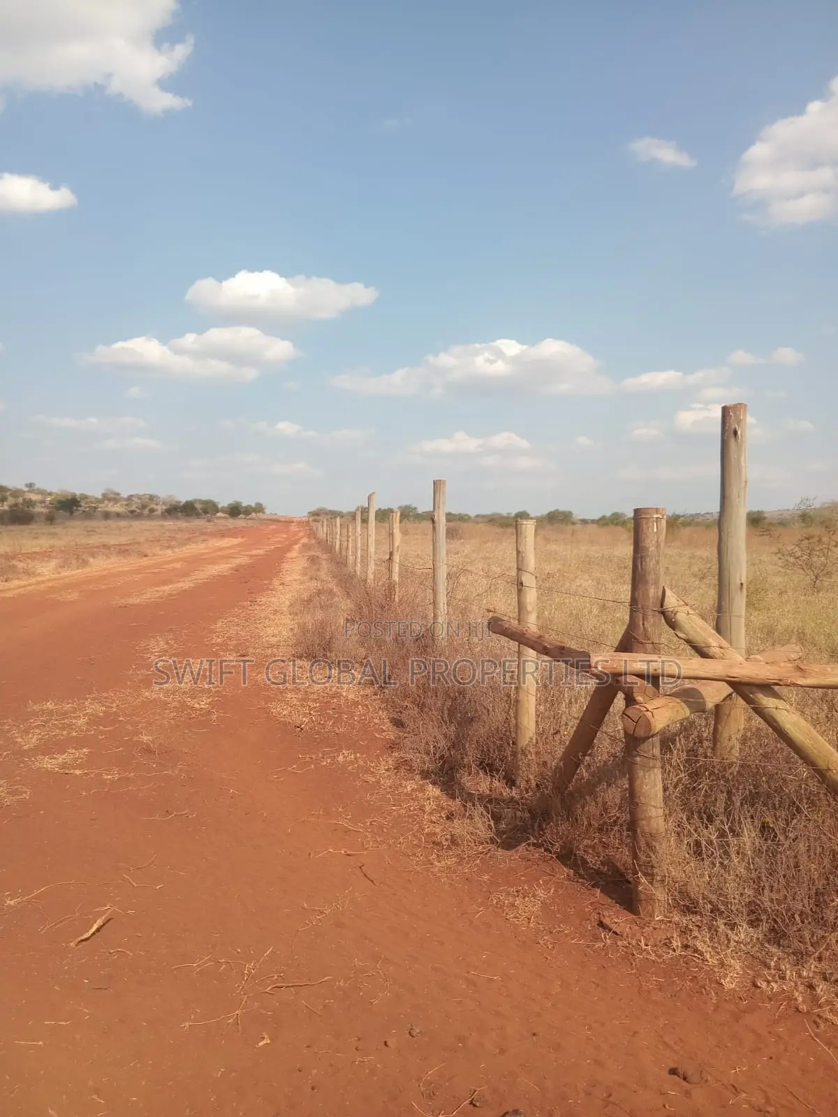 100 Acres Near Mombasa-Nairobi Highway in Emali Town Is for Sale