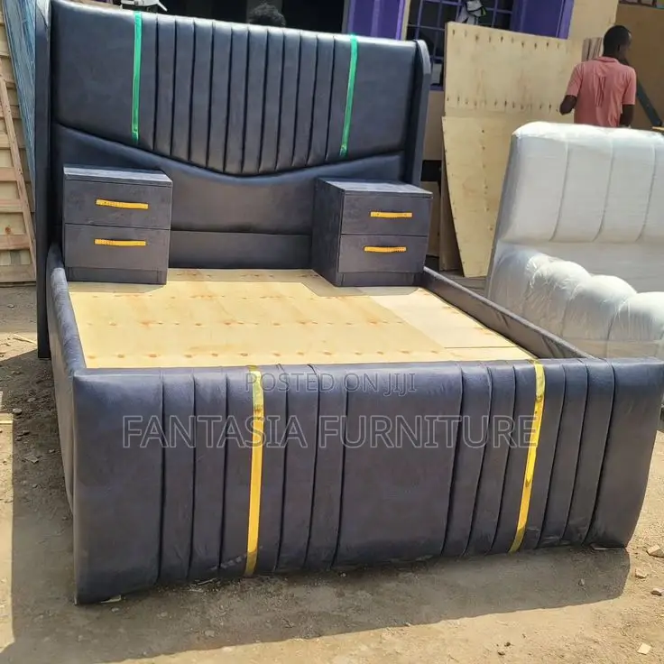 5x6 Grey Chester Bed With Gold-Trim Design + 2 Matching Side Drawers